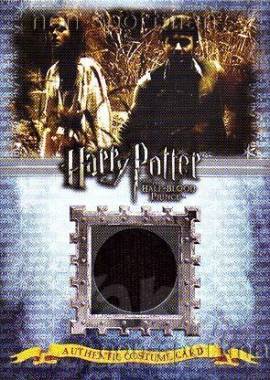C01     Daniel Radcliffe/Harry Potter  - blue zip top - front