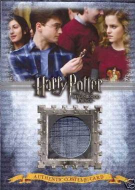 C09     Daniel Radcliffe/Harry Potter (blue plaid shirt) - front