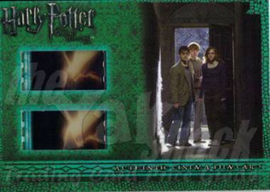 CFC1  Harry, Ron, Hermione in Doorway - front